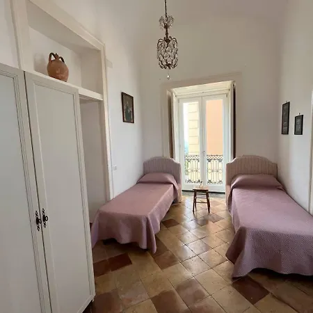 Antonelloapartments - La Farfalla Bianca *